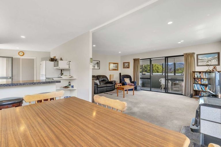 Photo of property in 9 Victoria Close, Picton, 7220