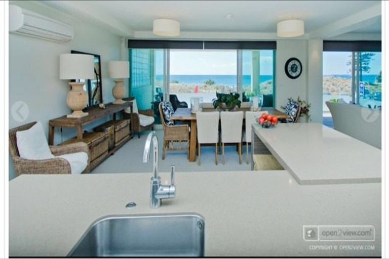 Photo of property in 154 Marine Parade, Mount Maunganui, 3116
