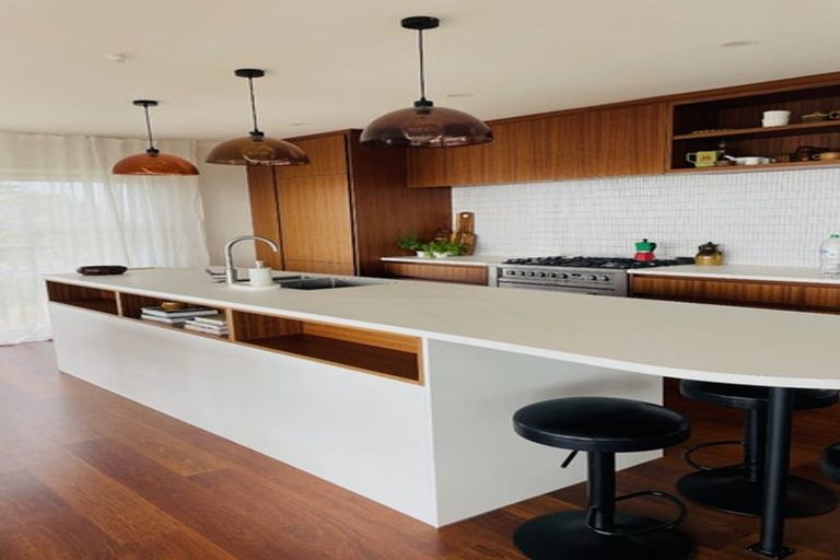 Photo of property in 489 Whangaparaoa Road, Stanmore Bay, Whangaparaoa, 0932