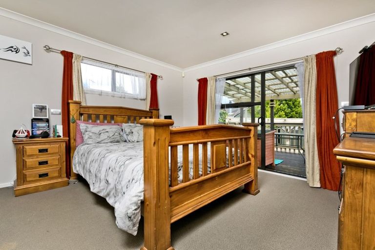 Photo of property in 1a James Laurie Street, Henderson, Auckland, 0612