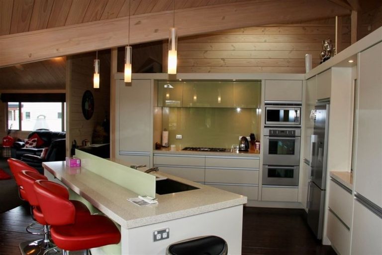 Photo of property in 1 Leeward Drive, Whitianga, 3510