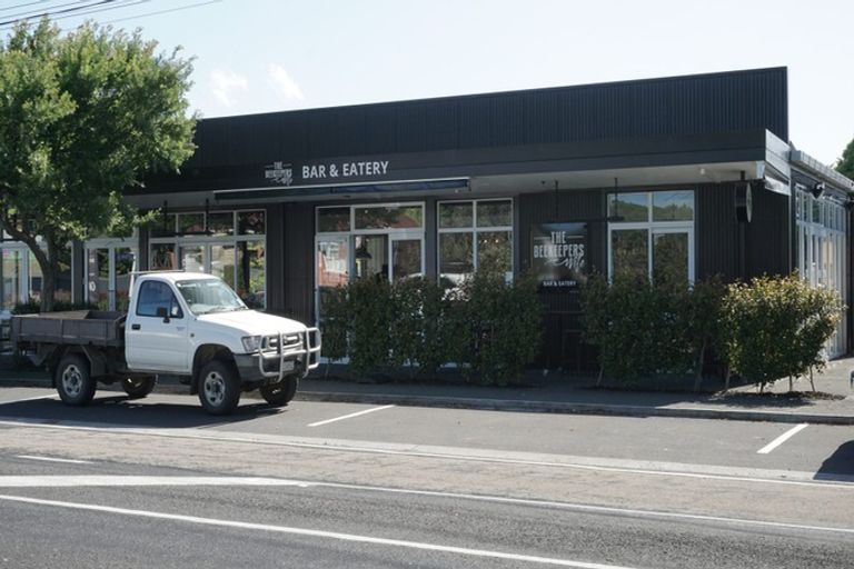 Photo of property in 72 Kaipara Portage Road, Riverhead, 0820