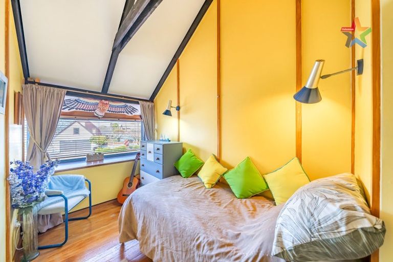 Photo of property in 20 Wai-iti Crescent, Woburn, Lower Hutt, 5010