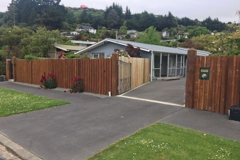 Photo of property in 32 Landsdowne Terrace, Cashmere, Christchurch, 8022