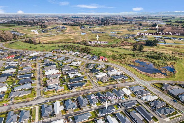 Photo of property in 10 Te Pakiaka Road, Pegasus, 7612