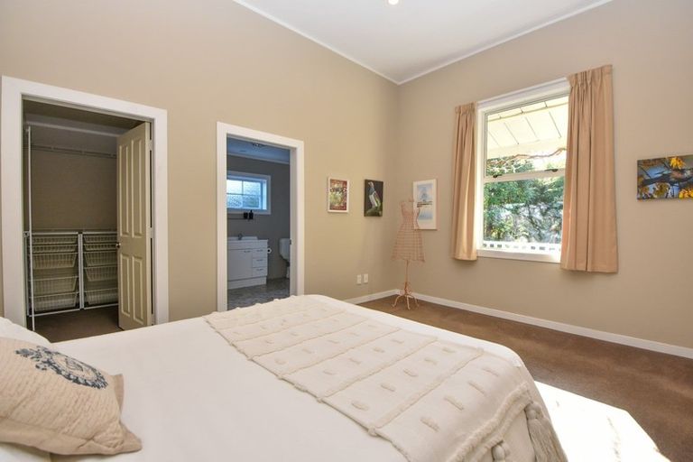 Photo of property in 60 Kuratawhiti Street, Greytown, 5712