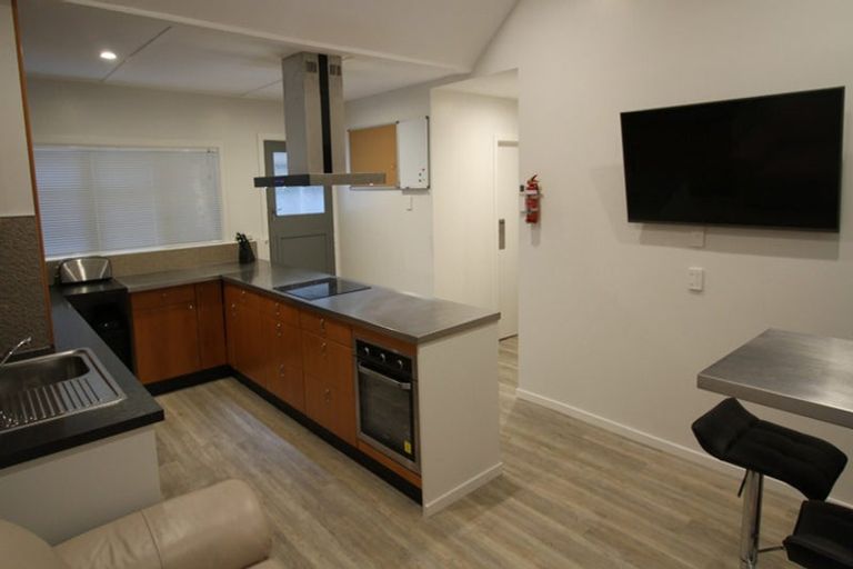 Photo of property in 1013 Colombo Street, St Albans, Christchurch, 8014