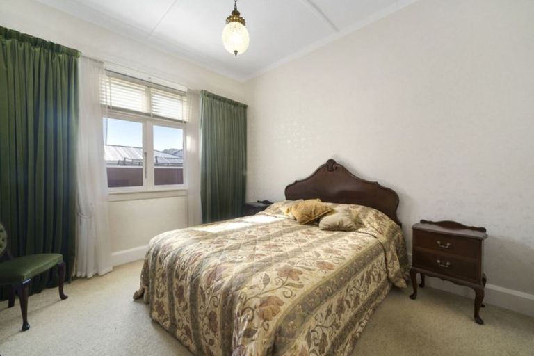 Photo of property in 303 The Parade, Island Bay, Wellington, 6023