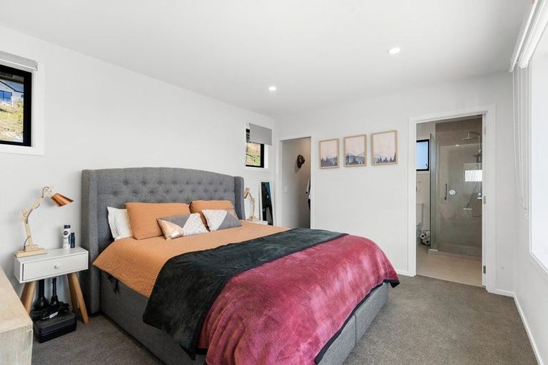 Photo of property in 31 Muster Road, Jacks Point, 9371