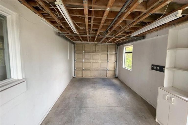 Photo of property in 158 Carlisle Road, Northcross, Auckland, 0632