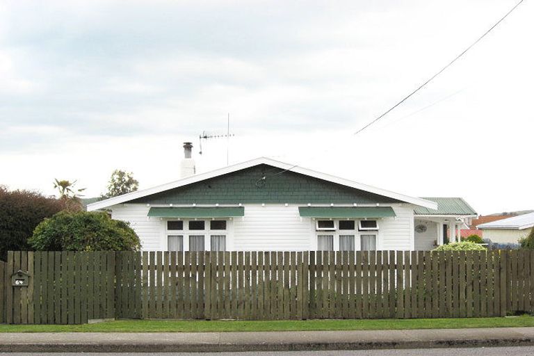 Photo of property in 64 Racecourse Road, Waipukurau, 4200