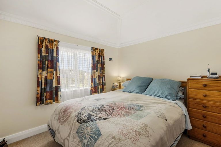 Photo of property in 31 Queens Drive, Kilbirnie, Wellington, 6022