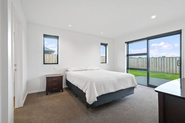 Photo of property in 27 Lovelock Avenue, Rolleston, 7615