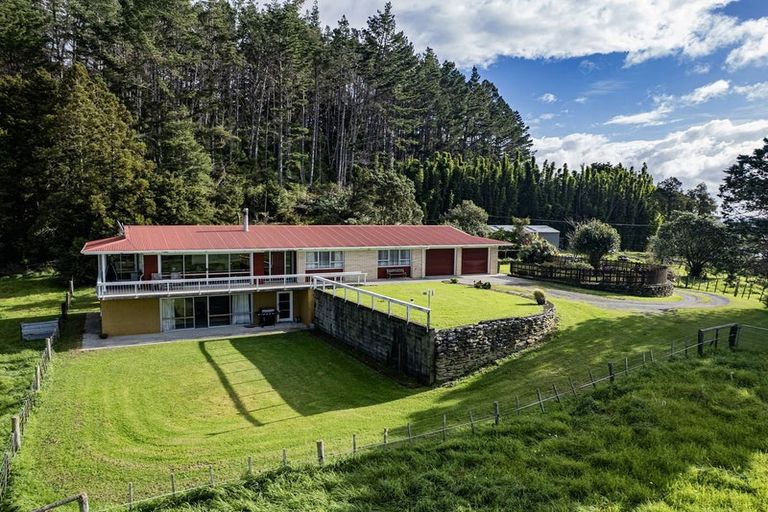 Photo of property in 25 Mountain View Road, Hikurangi, 0114