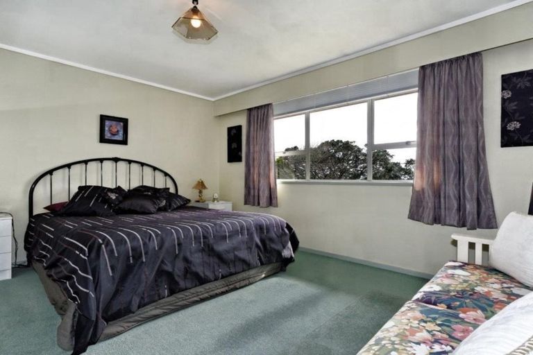Photo of property in 3/2 Routley Drive, Glen Eden, Auckland, 0602