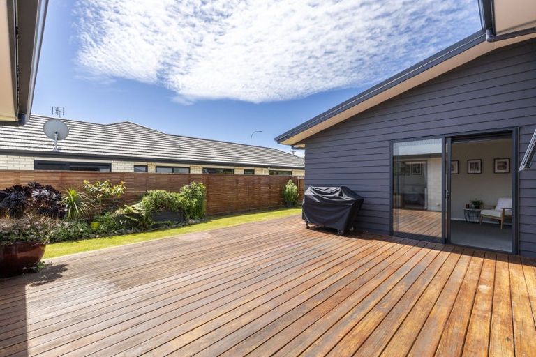 Photo of property in 1 Armstrong Avenue, Waitara, 4320