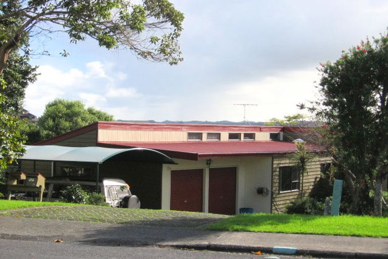 Photo of property in 71 Marellen Drive, Red Beach, 0932