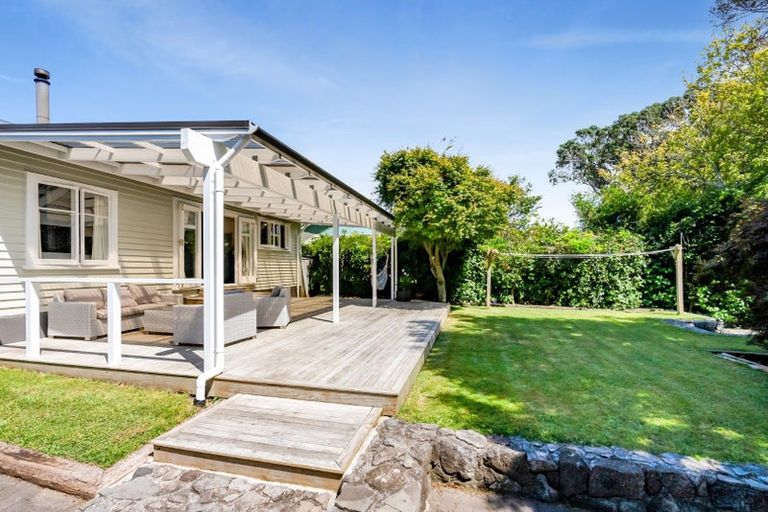 Photo of property in 192 Tukapa Street, Westown, New Plymouth, 4310