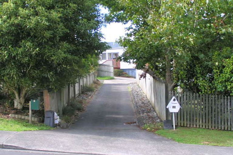 Photo of property in 8 Loughanure Place, Massey, Auckland, 0614