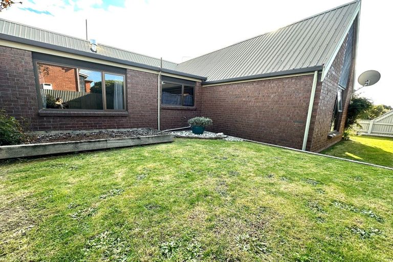 Photo of property in 22 Essex Street, Balclutha, 9230