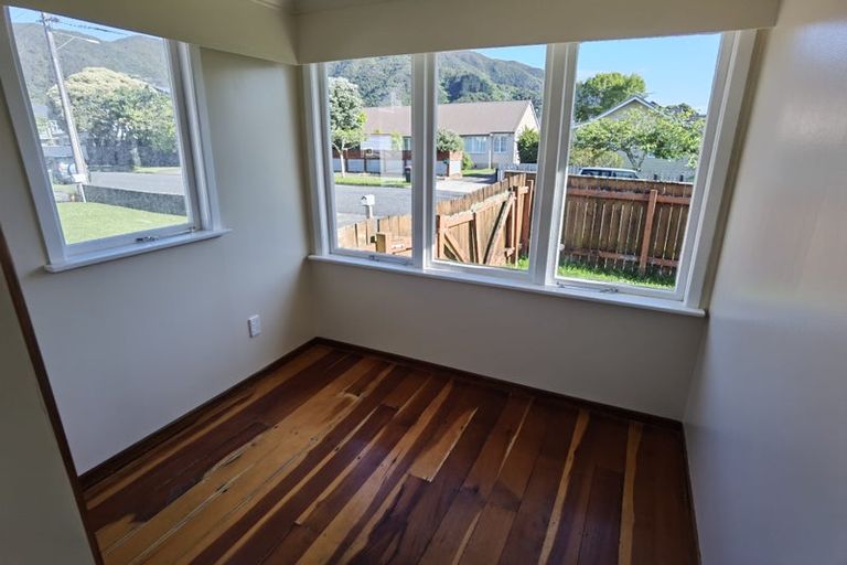 Photo of property in 23 Nile Street, Waterloo, Lower Hutt, 5011