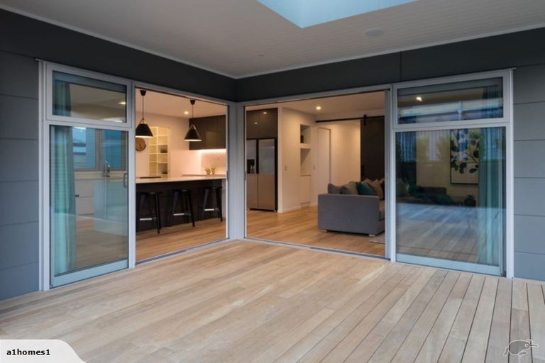 Photo of property in 13 Podgora Avenue, Kumeu, 0810