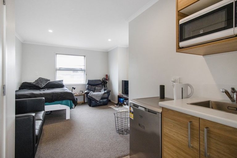Photo of property in 47u4 Cameron Road, Hamilton East, Hamilton, 3216