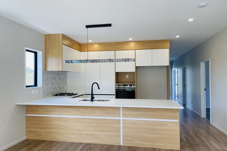 Photo of property in 25 Huringa Road, Karaka, 2113