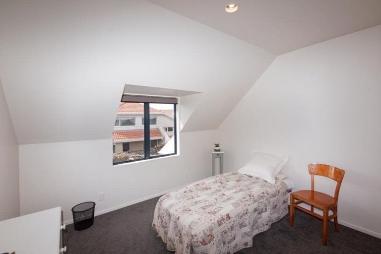 Photo of property in 146 Westchester Drive, Churton Park, Wellington, 6037