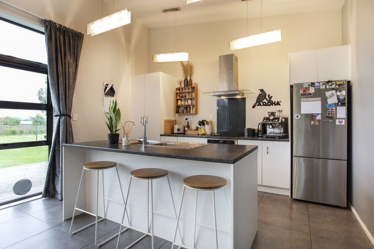Photo of property in 18 Omana Avenue, Shelly Beach, Helensville, 0874