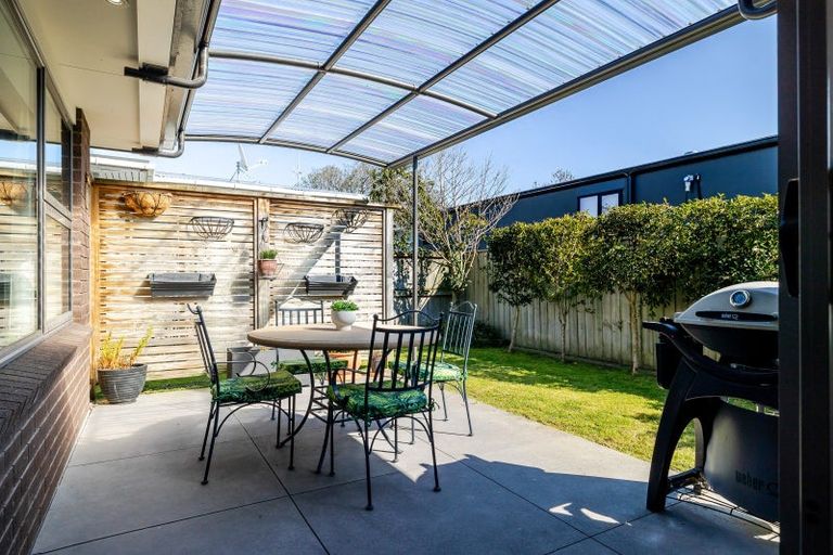Photo of property in 211a Vogel Street, Roslyn, Palmerston North, 4414