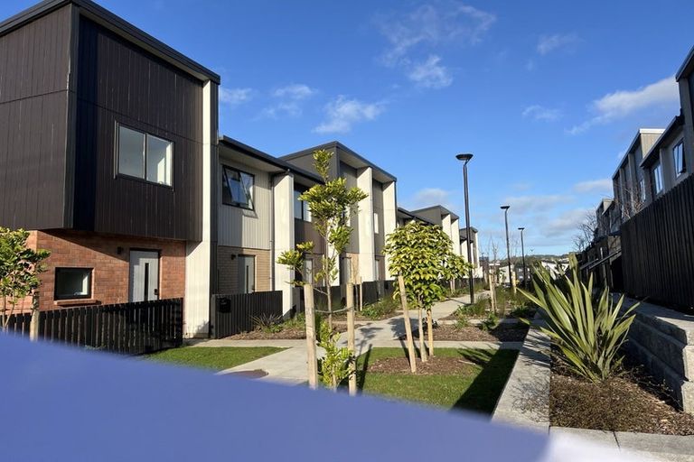 Photo of property in 15 Selo Street, Glen Eden, Auckland, 0602