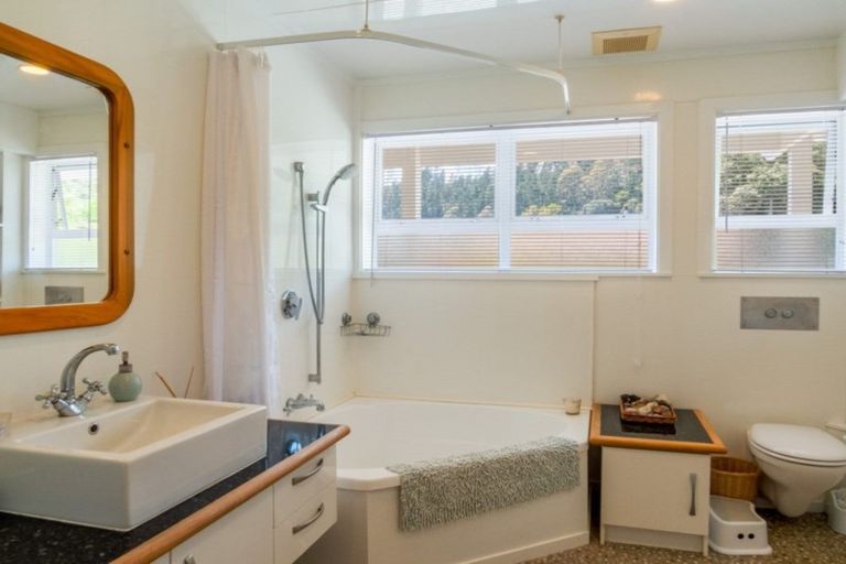 Photo of property in 10 Lakeview Place, Whakatane, 3120