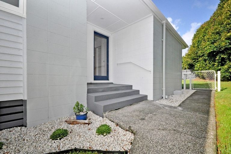 Photo of property in 35 Matai Street, Waiuku, 2123