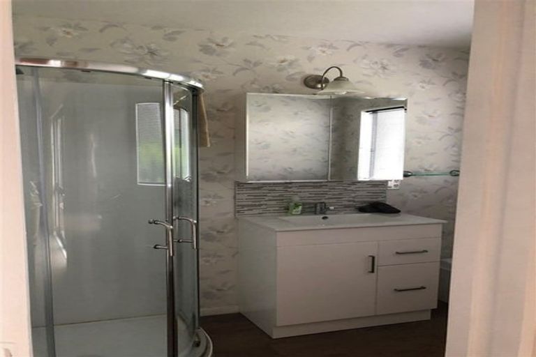 Photo of property in 165 Peverel Street, Riccarton, Christchurch, 8041