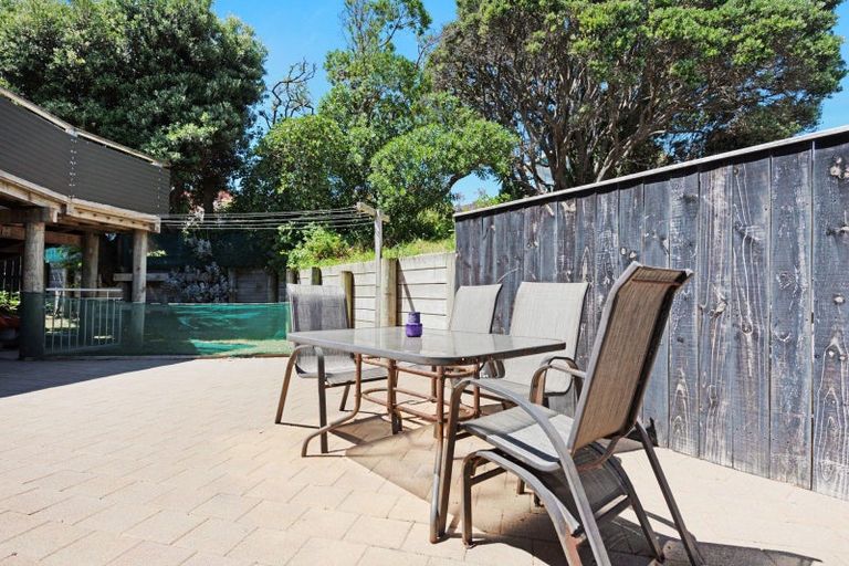 Photo of property in 104 Marine Parade, Paraparaumu Beach, Paraparaumu, 5032