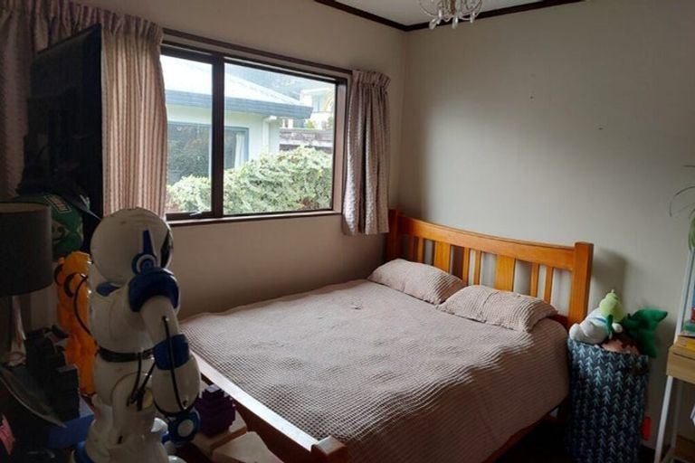Photo of property in 33 Bellevue Road, Brookfield, Tauranga, 3110