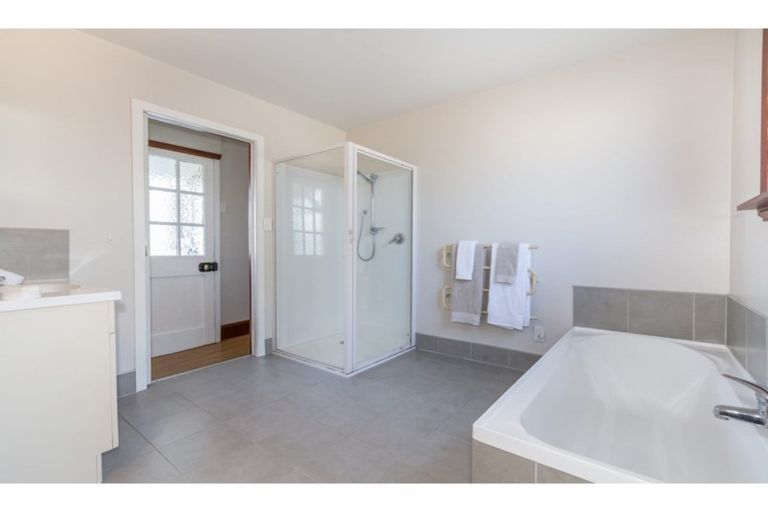 Photo of property in 92 Woodham Road, Linwood, Christchurch, 8062