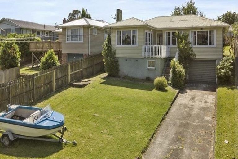Photo of property in 183 Rathgar Road, Henderson, Auckland, 0610