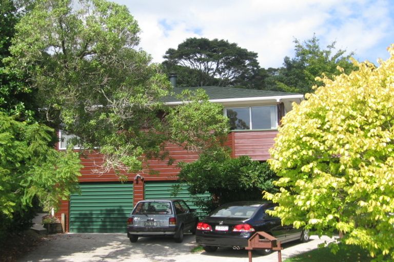 Photo of property in 24 Lemnos Place, Titirangi, Auckland, 0604
