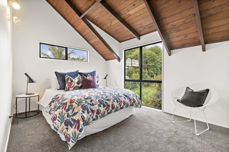 Photo of property in 2/66a Birkdale Road, Birkdale, Auckland, 0626