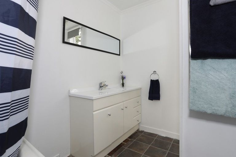 Photo of property in 10 Ngareta Street, Marton, 4710