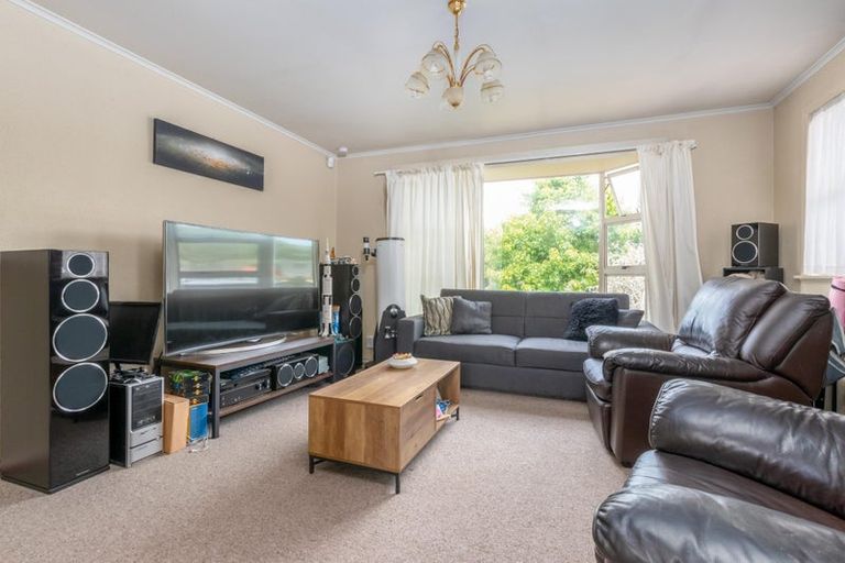 Photo of property in 29 Golf Road, New Lynn, Auckland, 0600
