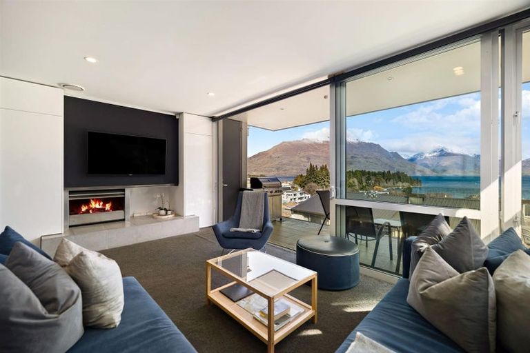 Photo of property in The Beeches Apartments, 12/60 Hallenstein Street, Queenstown, 9300