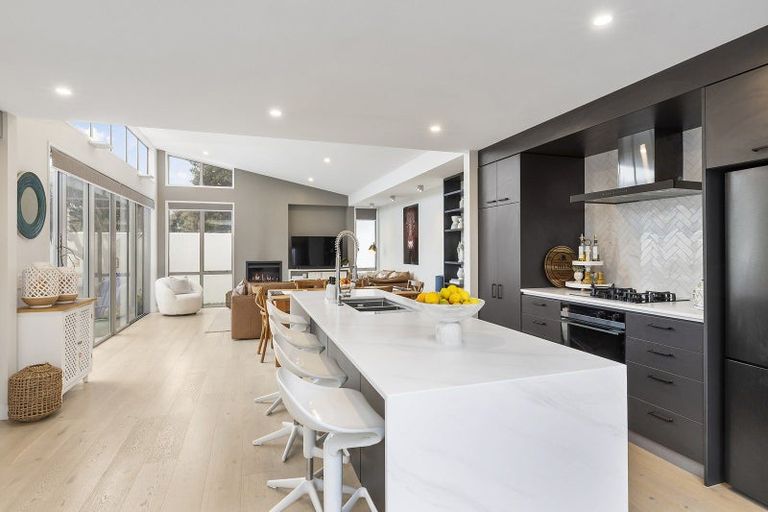 Photo of property in 14 Boardwalk Lane, Seatoun, Wellington, 6022