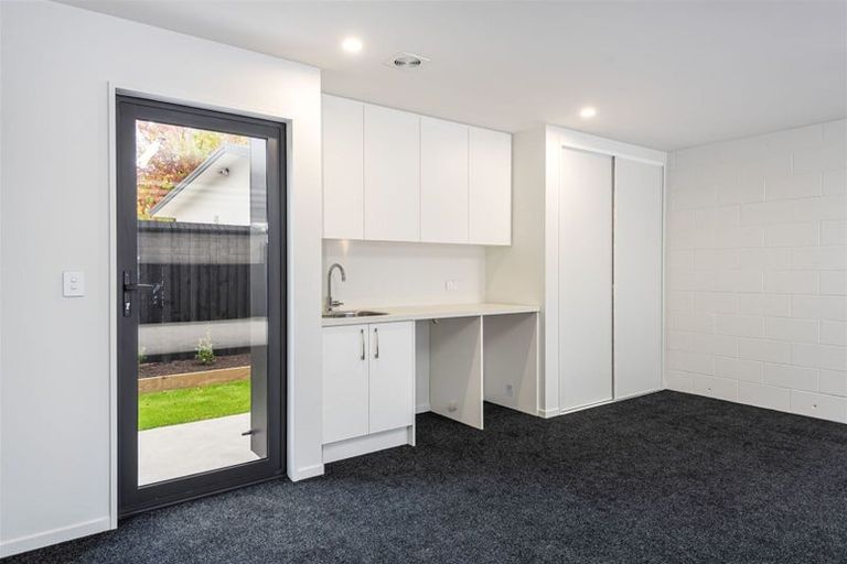 Photo of property in 3/117 Hills Road, Edgeware, Christchurch, 8013