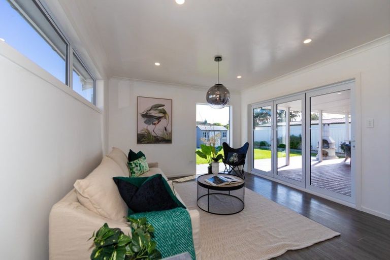 Photo of property in 39 Lipscombe Crescent, Havelock North, 4130