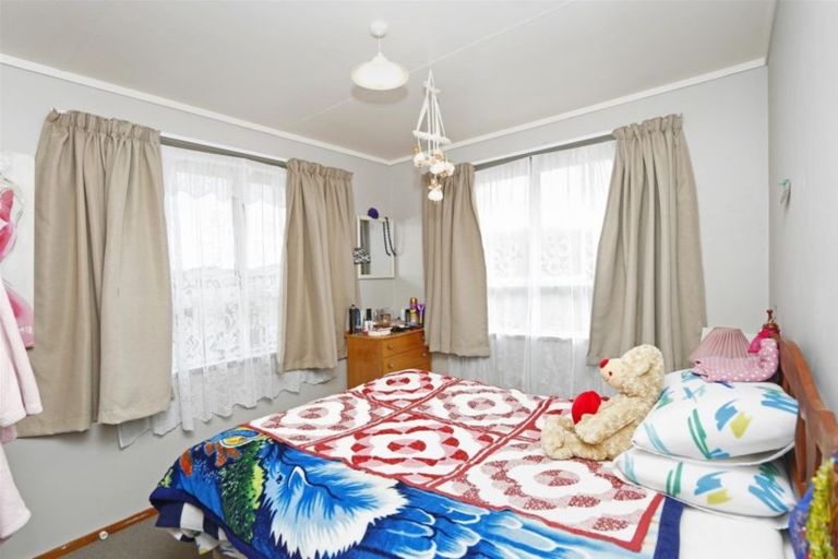 Photo of property in 23 Kamahi Avenue, Hawera, 4610