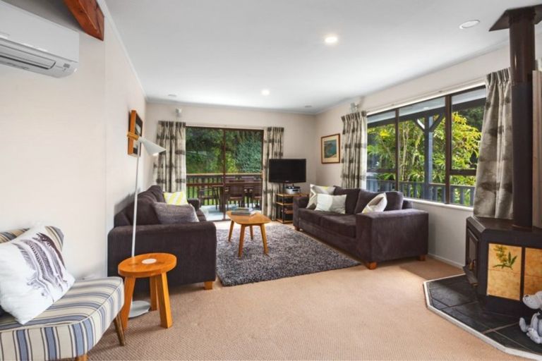 Photo of property in 14 Longitude Place, Whitby, Porirua, 5024