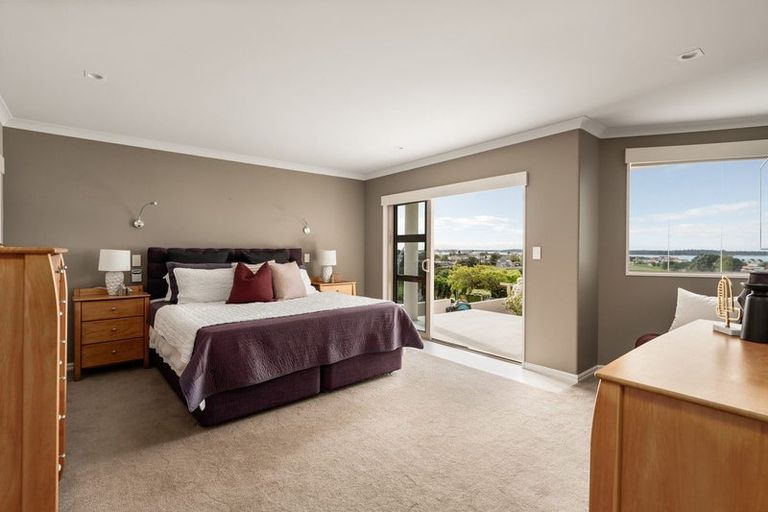 Photo of property in 3 Seaview Road, Otumoetai, Tauranga, 3110